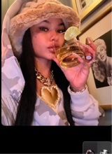 Guest_Esmelany