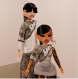 Guest_selenallchico18