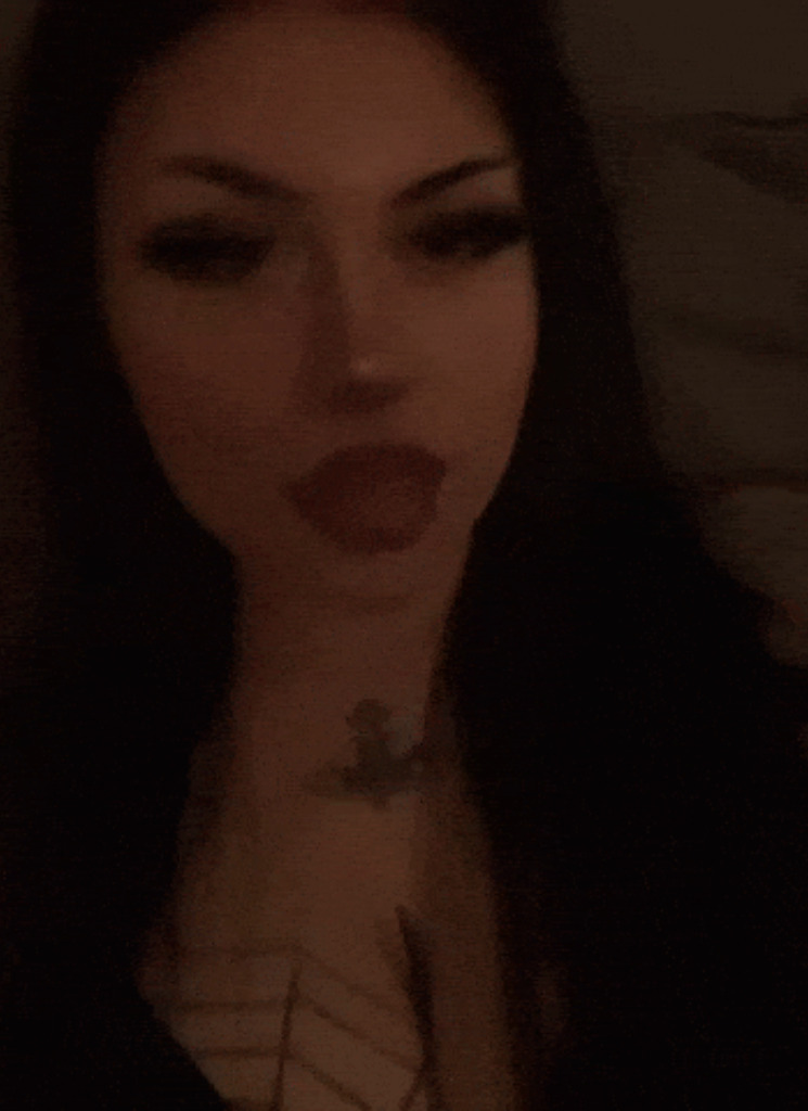 Guest_EmillySheila