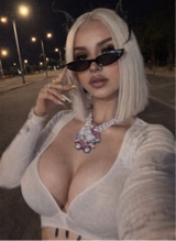 Guest_Lola912147