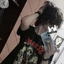 Guest_blueeyedmidnight0d3f
