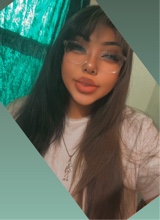 Guest_Zmileeeyy