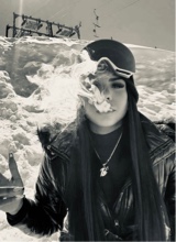 Guest_Larissa776