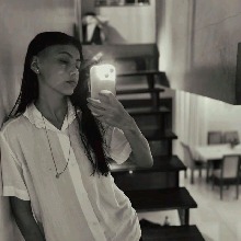 Guest_Mariana736652
