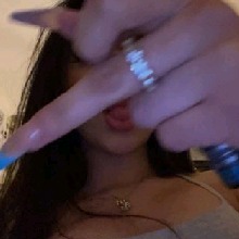 Guest_Ella237212