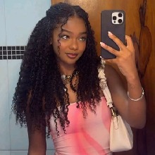 Guest_AnaLaura479252