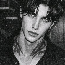 Guest_LucianGreyWR