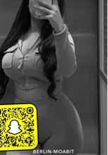 ChrisbrownWife1